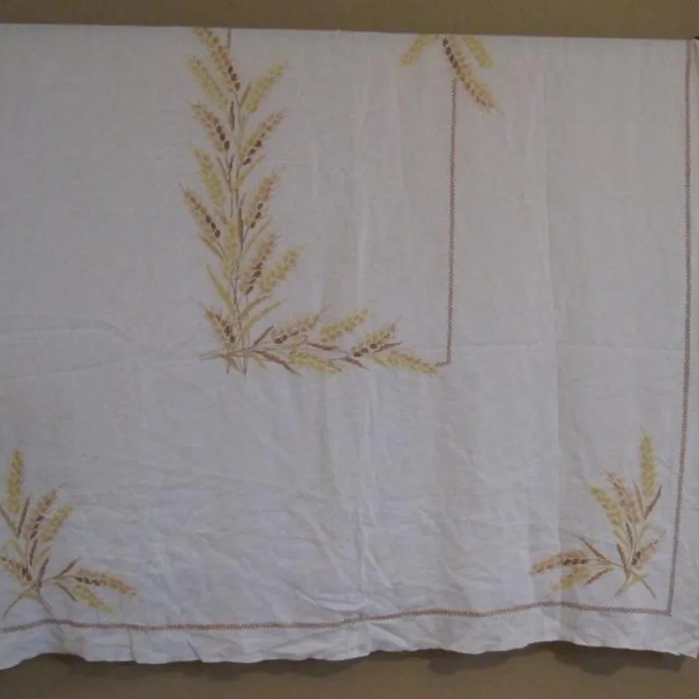 Tablecloth linen embroidery criss cross oats vtg